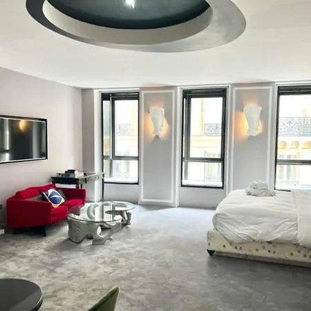 The Place To Be In Saint Germain Des Près - Montana 2 2*
