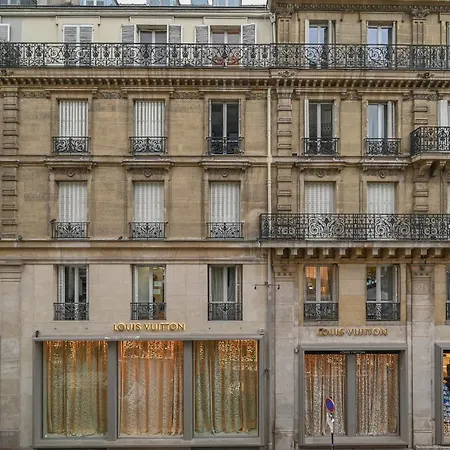 The Place To Be In Saint Germain Des Près - Montana 2 2* Paris