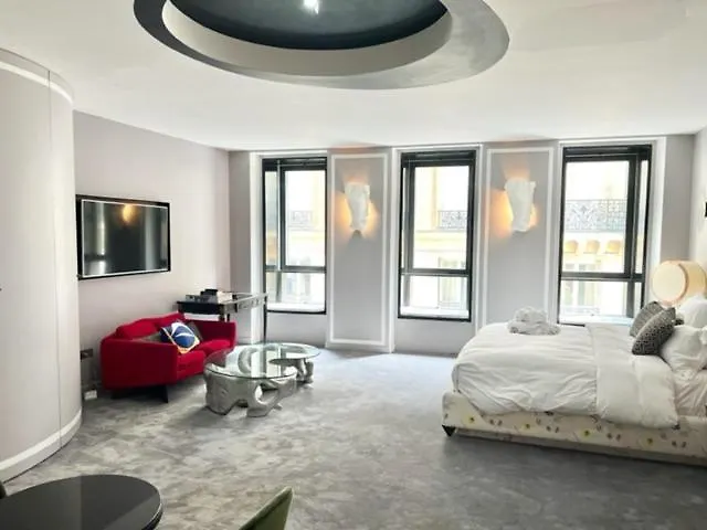 The Place To Be In Saint Germain Des Pres - Montana 2 3*