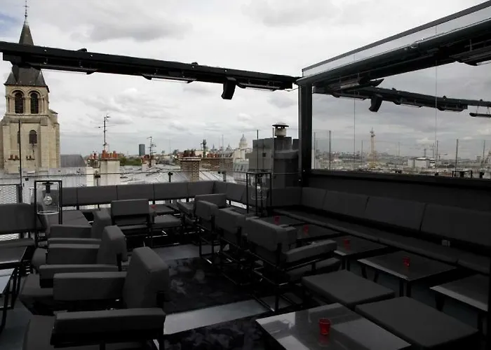 The Place To Be In Saint Germain Des Pres - Montana 2